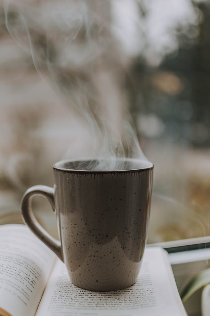 pratiche informali di mindfulness con  il caffè